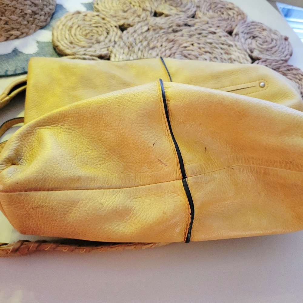 B Makowsky Yellow Leather Shoulder Bag - Picture 7 of 7